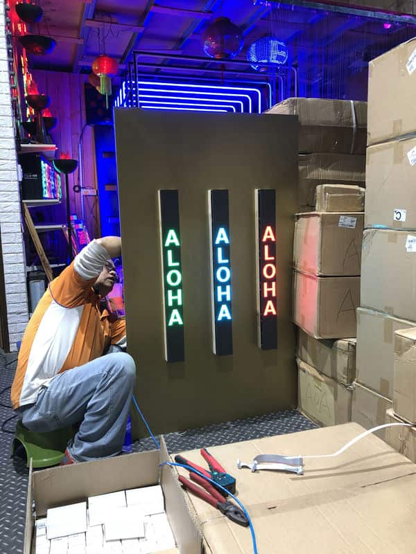 讓你的店鋪瞬間成為焦點！「阿囉哈LED總匯」打造超吸睛霓虹燈
