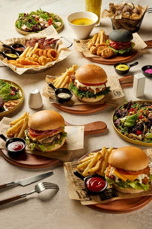 【台中最佳漢堡體驗】BeBo美式餐廳漢堡系列每一口都是滿滿的