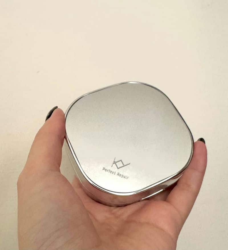 KY無瑕淬亮輕潤氣墊：讓妝感輕薄又持久，為肌膚增添光澤