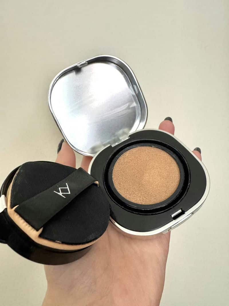 KY無瑕淬亮輕潤氣墊：讓妝感輕薄又持久，為肌膚增添光澤