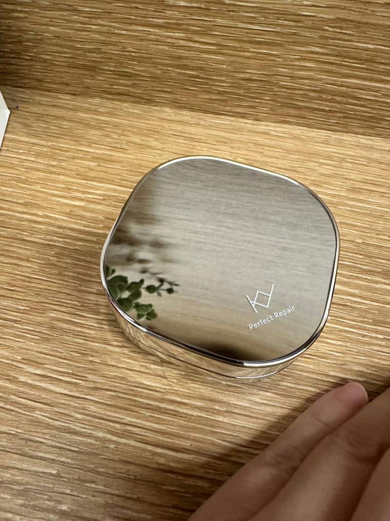 KY無瑕淬亮輕潤氣墊，讓肌膚煥發自然光彩