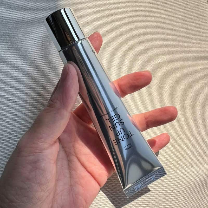 KY凱伊防曬乳：清爽無負擔的完美防曬選擇