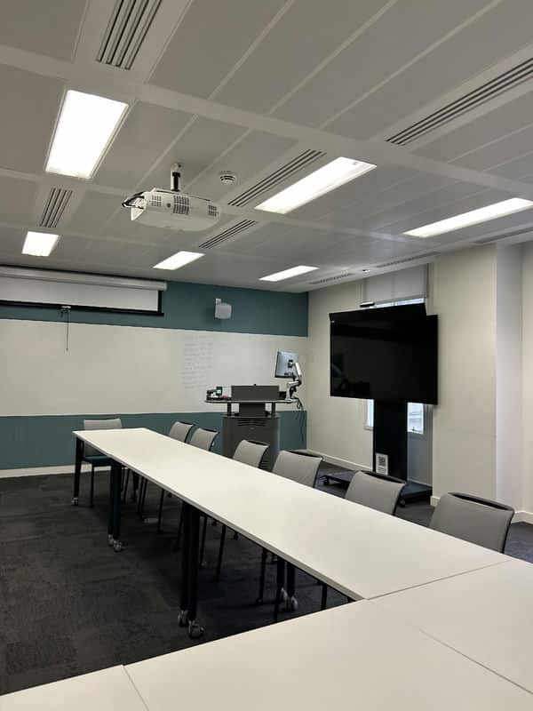 從朋友的分享中發現「留學吧Study bar」的魅力