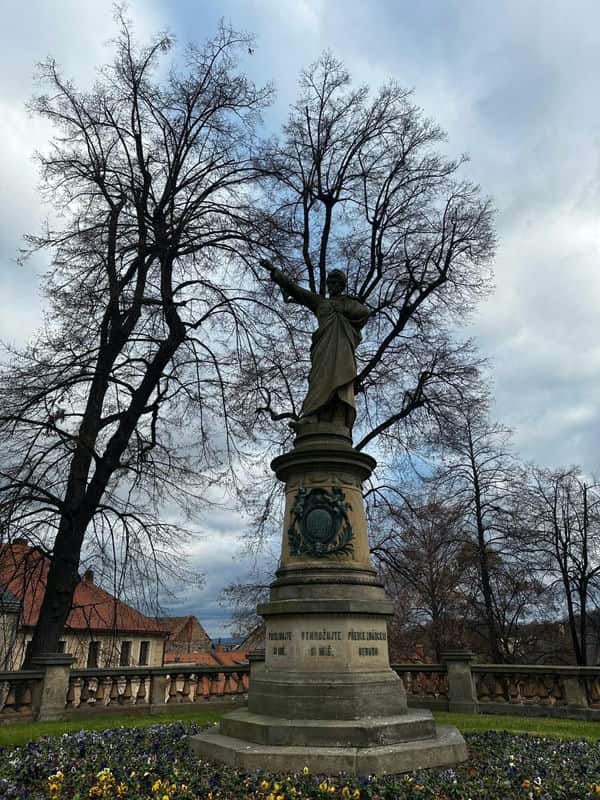 學長姐都推薦的「留學吧Study bar」，讓你的歐洲留學計