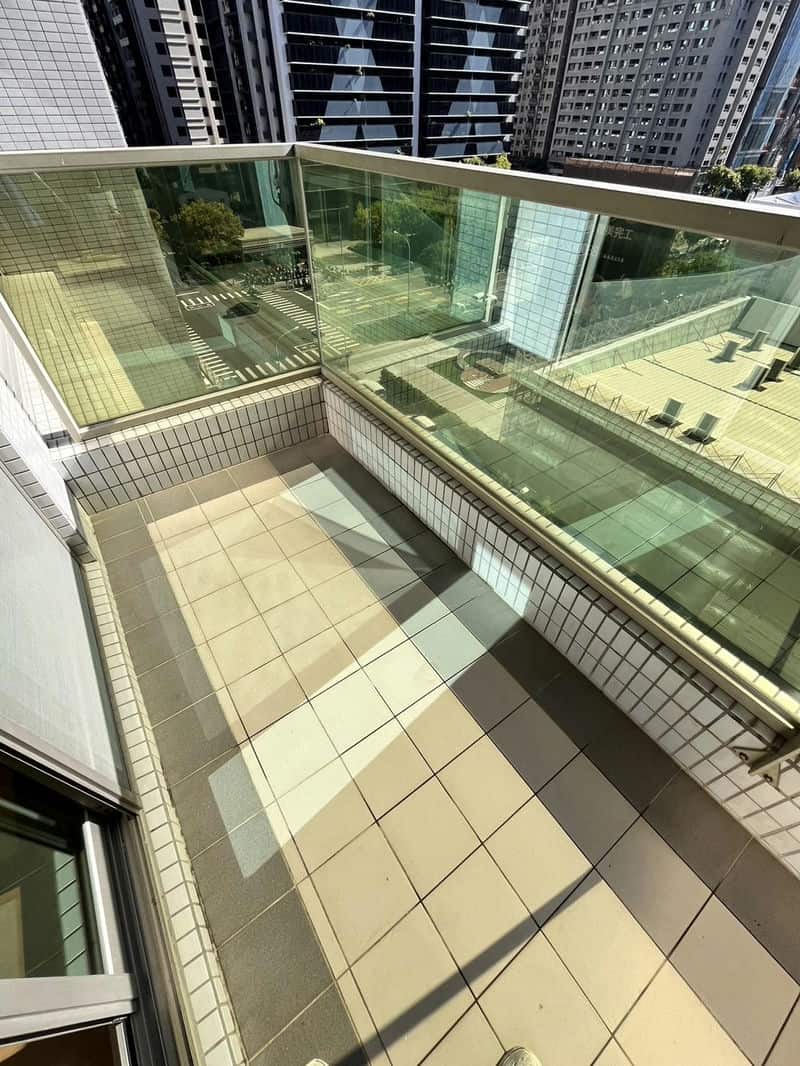 浴室水垢清除真的很煩，還好我找到網友最推薦的即刻潔清潔公司