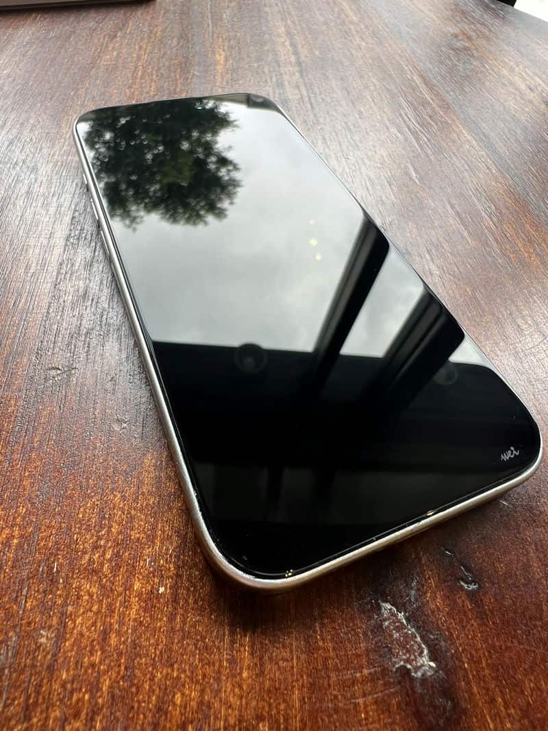 使用「膜力威」抗藍光保護貼，守護視力健康