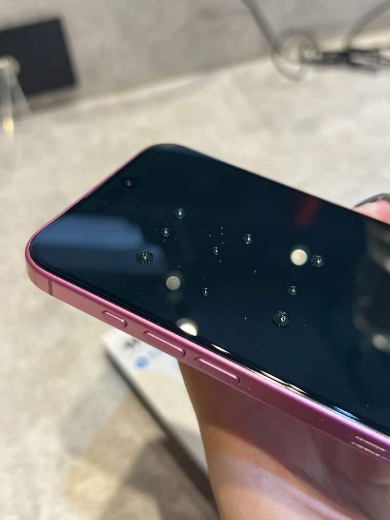 膜力威的抗藍光保護貼，守護你的眼睛健康：iPhoneAR增透